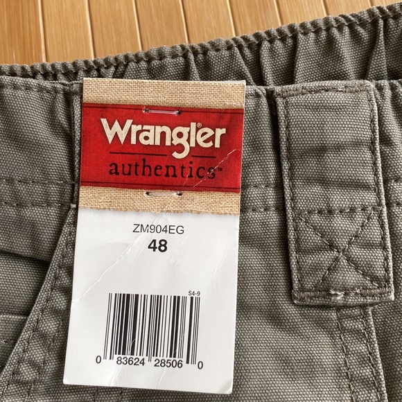 WRANGLER Authentic Cargo 6 Pockets Shorts Size 48 Color Gray Brand New With Tags - Picture 7 of 11